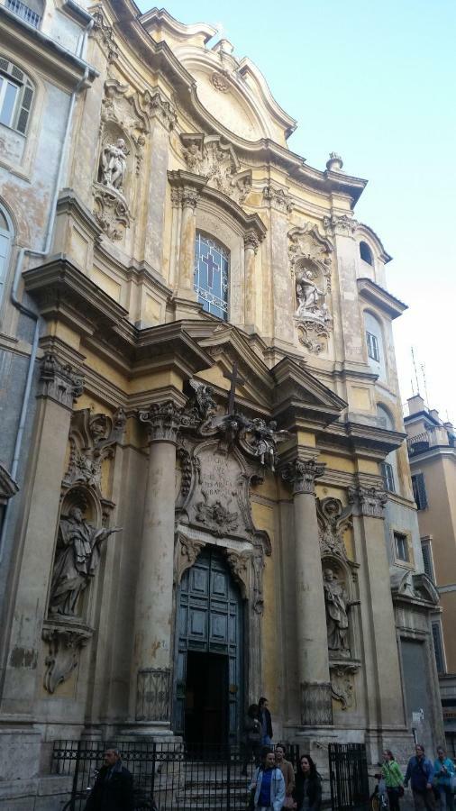 Apartment Pantheon Navona Rom